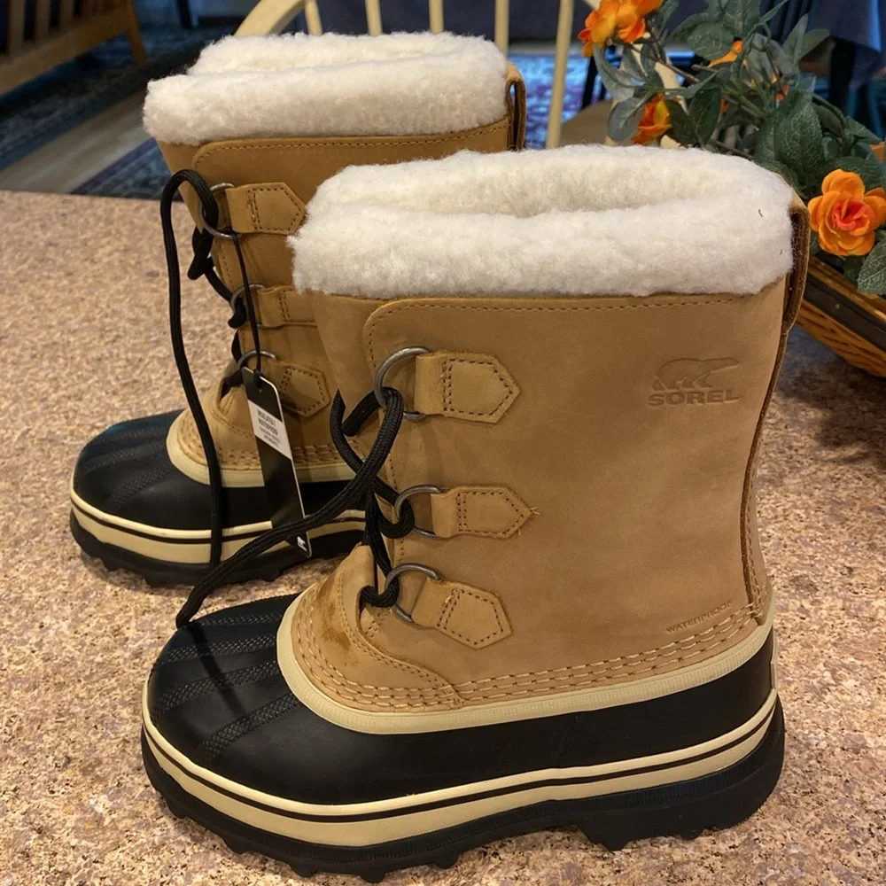 NWT Sorel Caribou Winter Waterproof Boots Youth 3 1123511 Faux Fur FLAWS  No Box - Picture 3 of 17